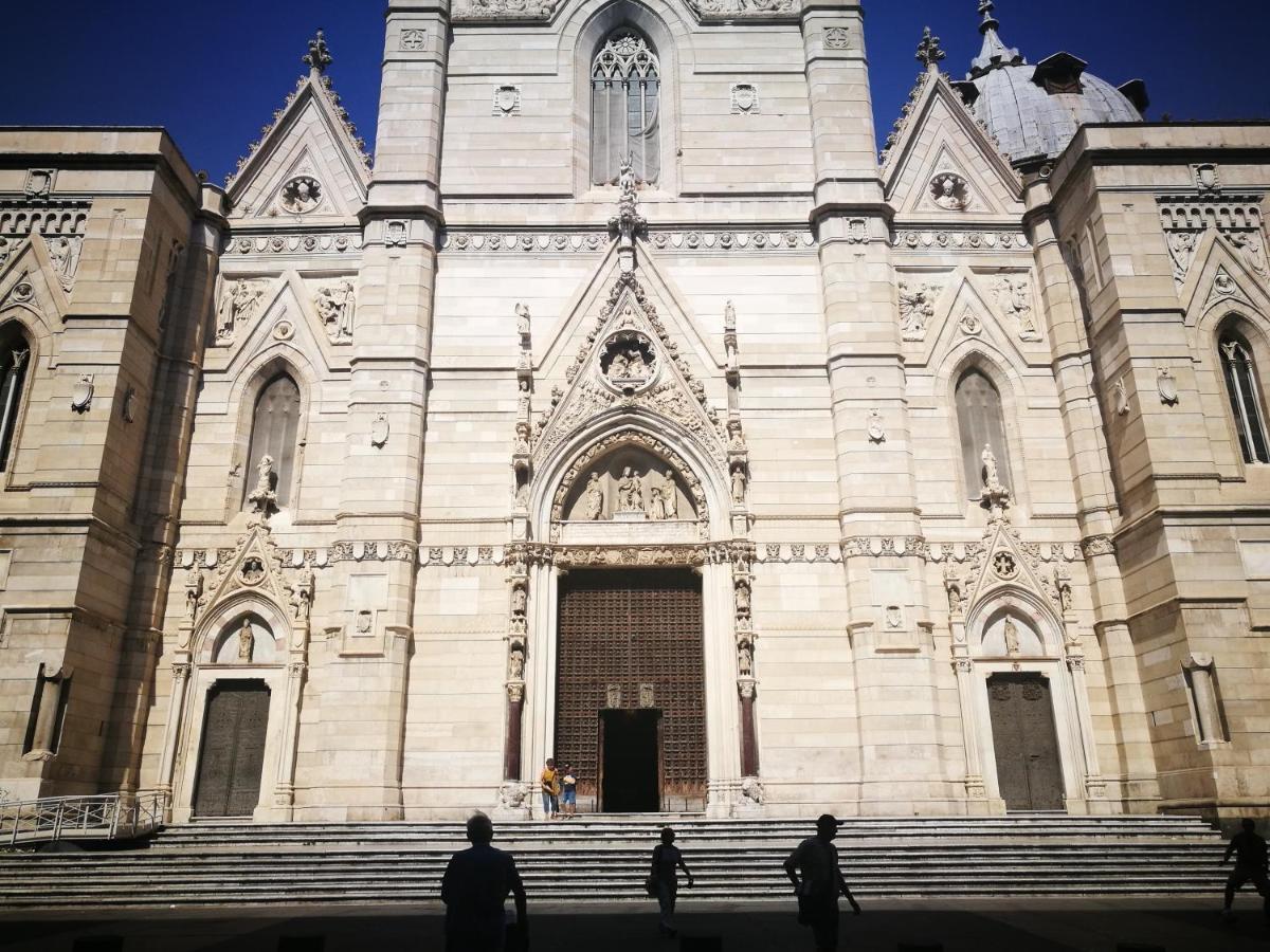 Duetto Al Duomo Hotel Napoli Bagian luar foto