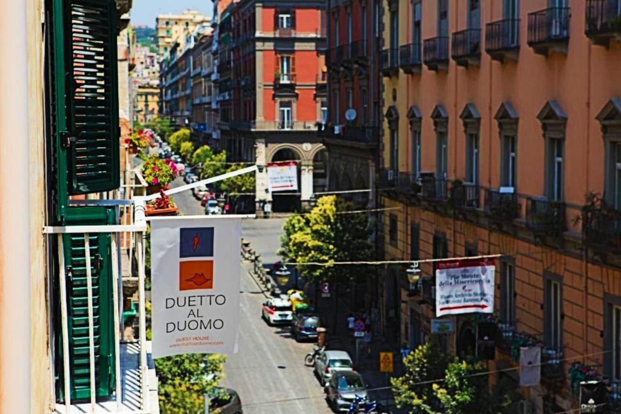 Duetto Al Duomo Hotel Napoli Bagian luar foto